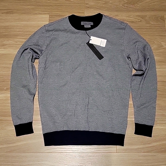 BLOOMINGDALE'S DYLAN GRAY NAVY SWEATER- New with tags! - Picture 1 of 3
